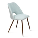 Chaise de salle à manger moderne capitonnée à découpe, pieds en noyer (lot de 4)