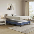 Cadre de lit très grand avec sommier tapissier renforcé et matelas à ressorts métalliques